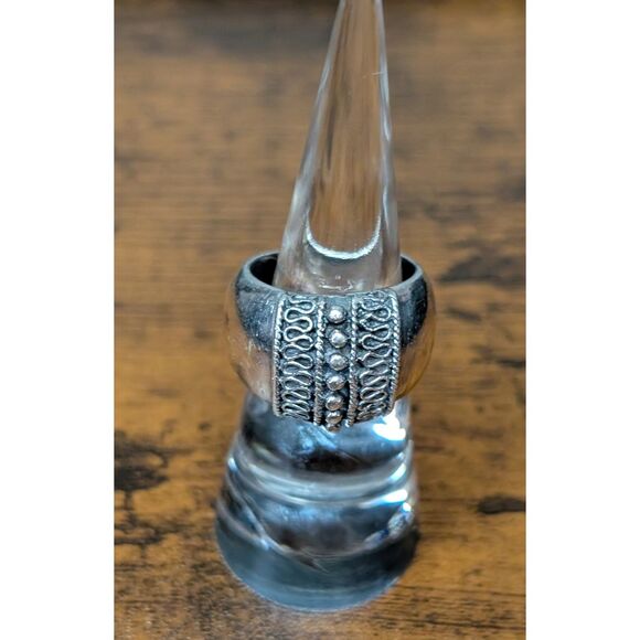 Vintage Sterling Silver Ring – Ornate Band – Size 6 – 0.332 oz Solid .925 - Picture 1 of 6
